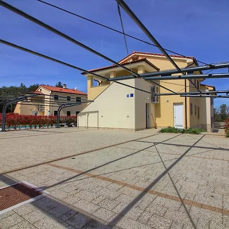Olivia Villas: Beachfront Complex With Private Pools *