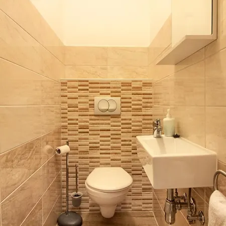 Villa Olivia Villas: Beachfront Complex With Private Pools Banjole